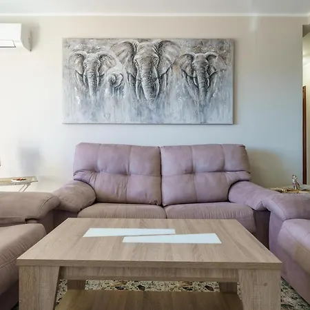 Carmen Apartment *